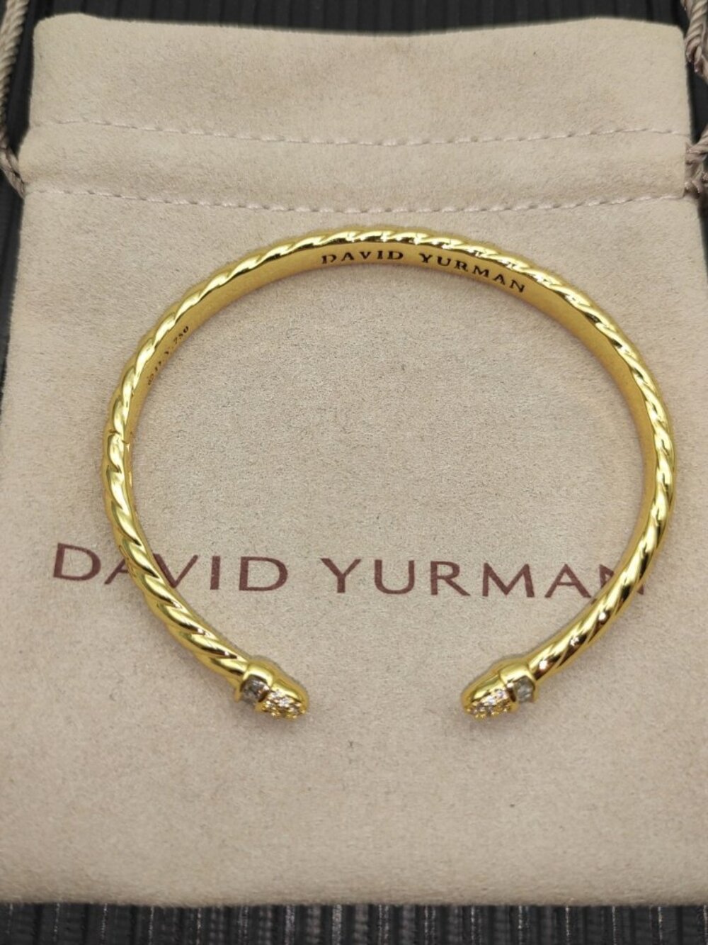 ◽️David Yurman◽️ 6.2mm Gold-Plated Engraved Cable Bracelet - Picture 5 of 7